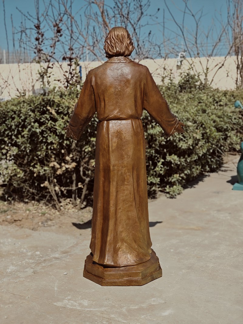 bronze statue of Jesus (5)